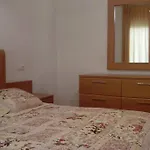 Bonito apartamento de 3 hab. con jardín
